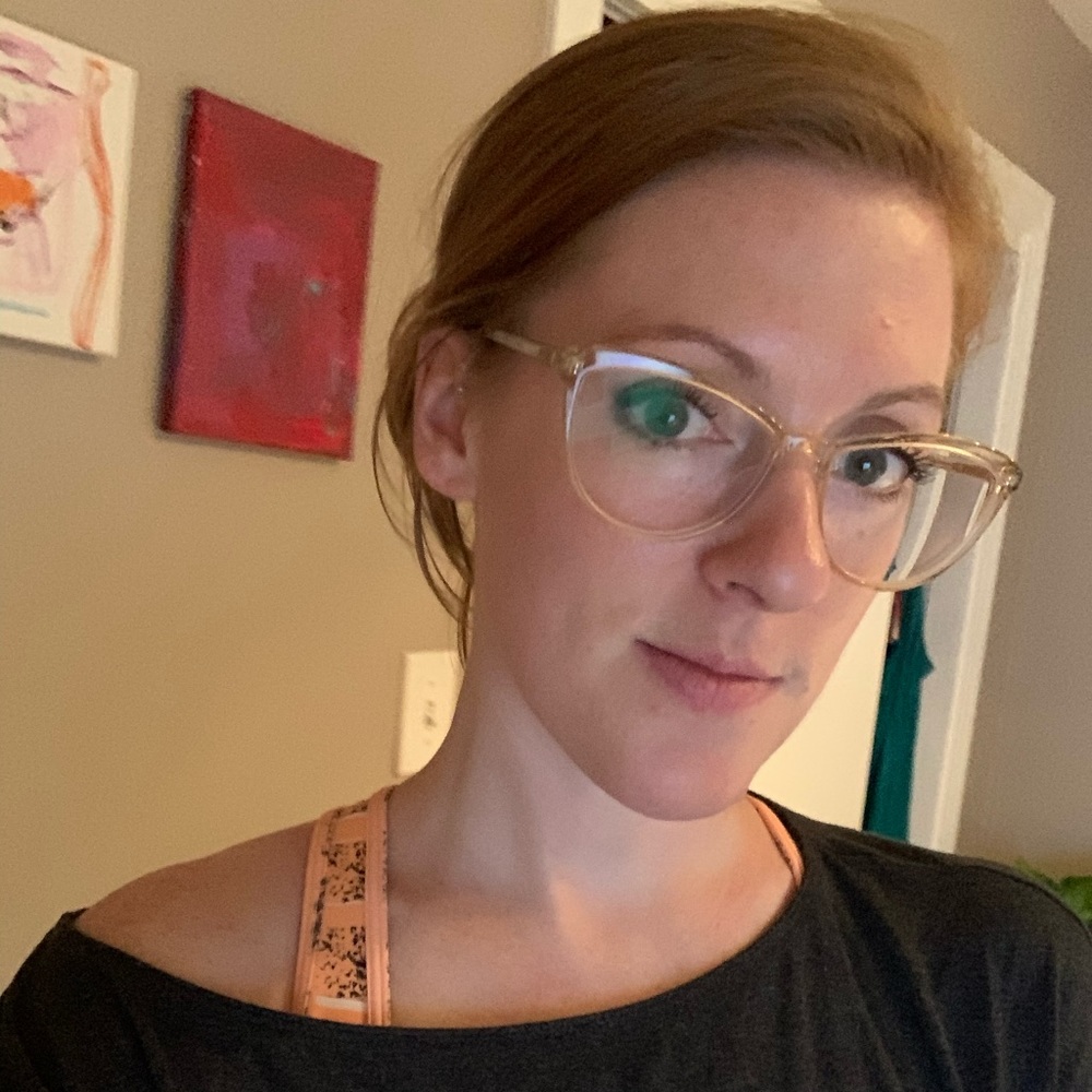 Meet your Posher, Cait